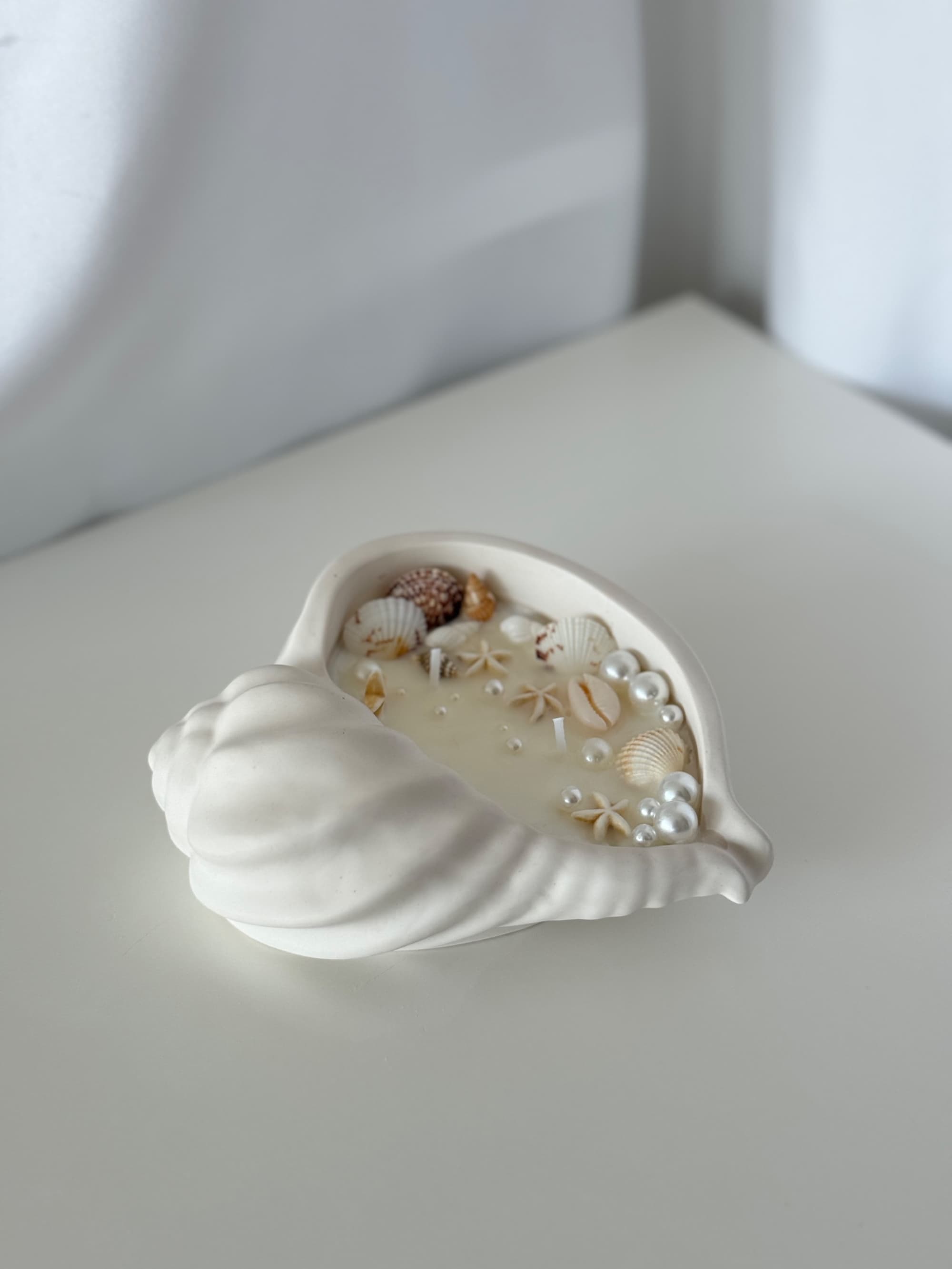 Seashell Candle - Bonnet - Image 1